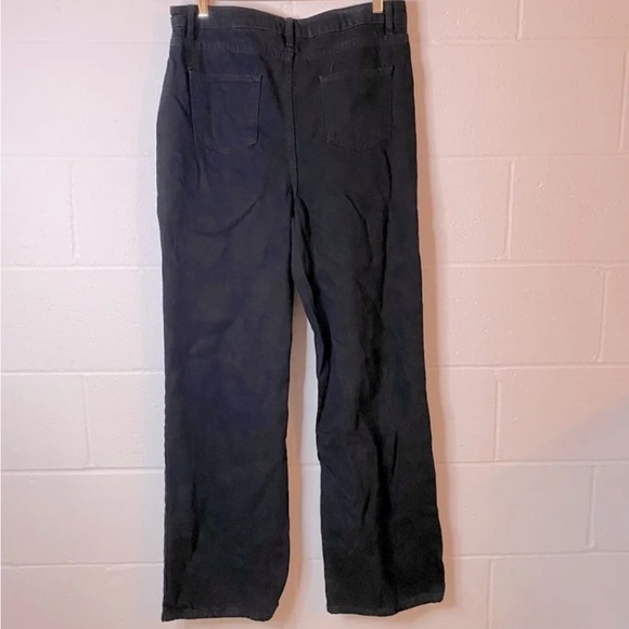 Boohoo Women’s Black Distressed Baggy Splatter Boyfriend High Rise Jeans NWT - Picture 4 of 5